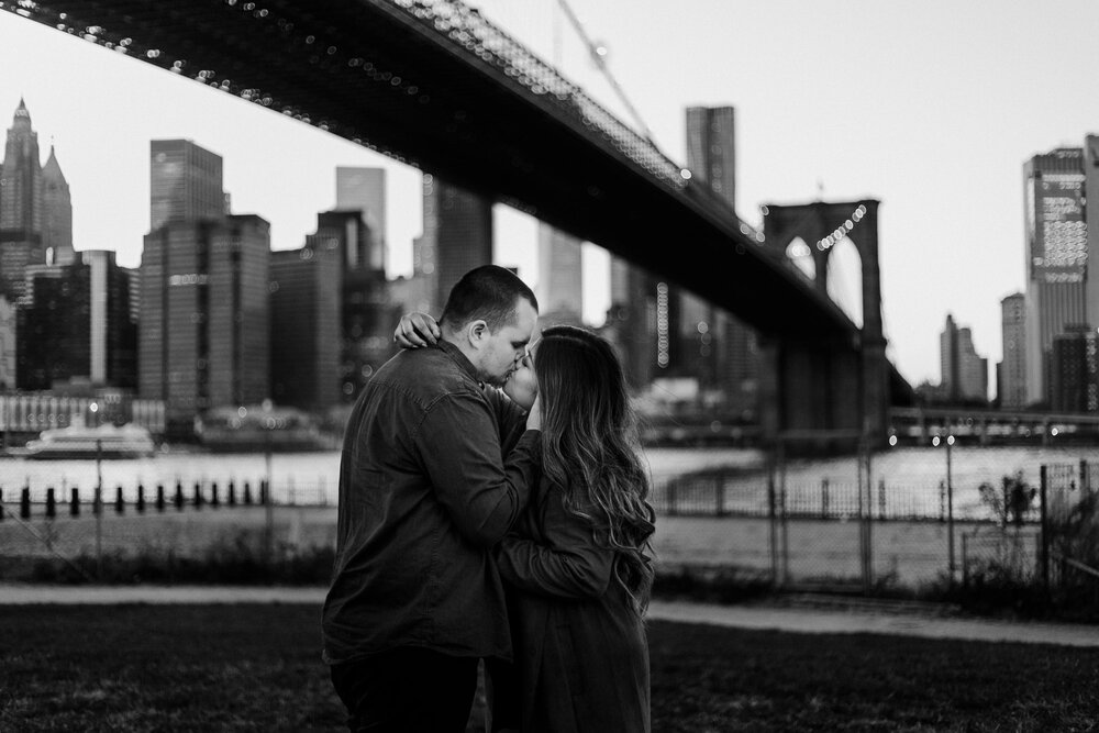 Brooklyn-Bridge-Engagement-by-Kara-McCurdy-23.jpg