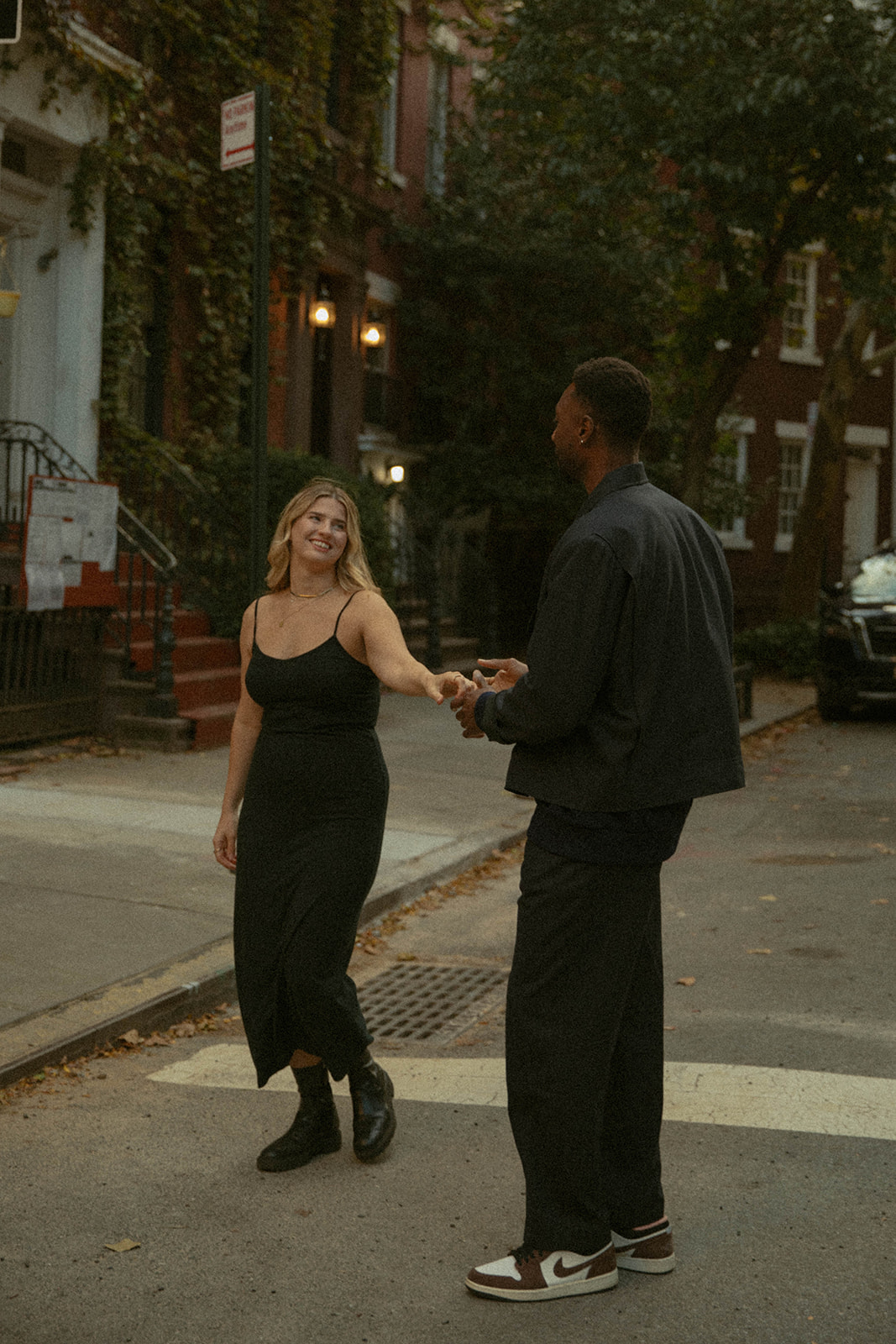 A Romantic Summer Night in New York City | Meredith + Bernie by Kara McCurdy Photo