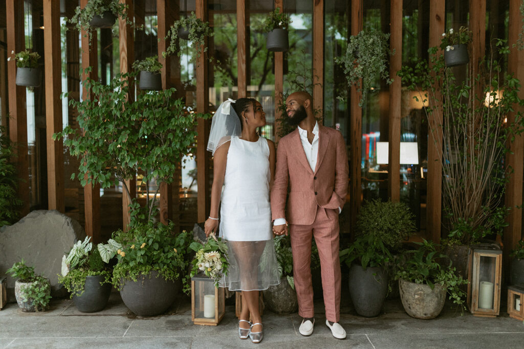 rainy elopement in new york city