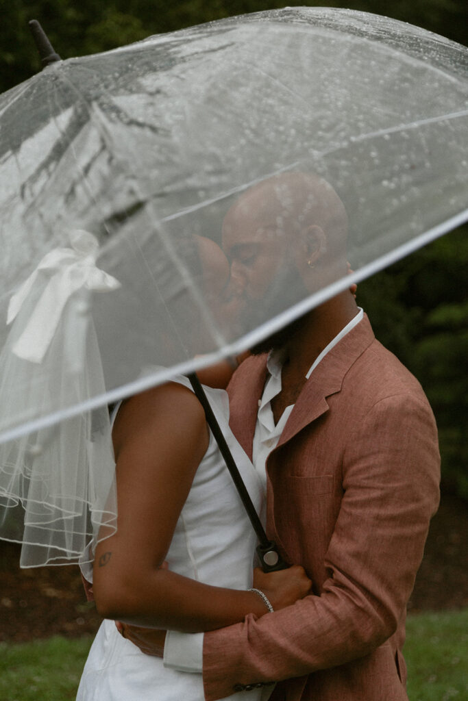 rainy elopement in new york city