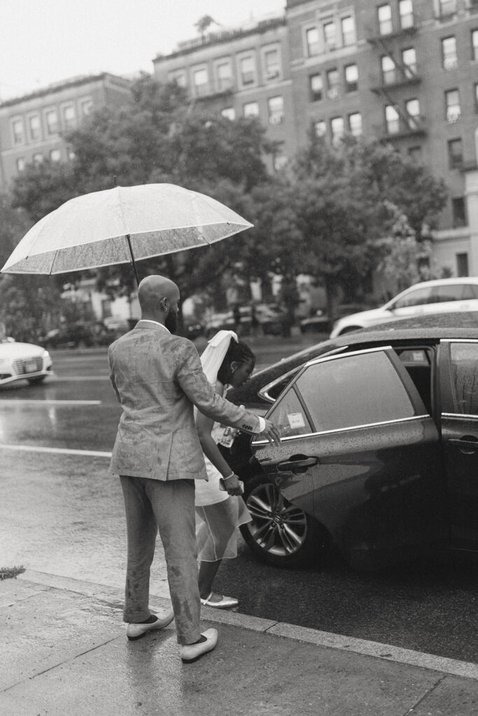 rainy elopement in new york city